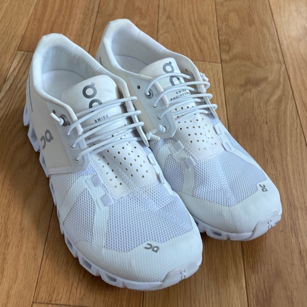 On running cloud shoes 7.5